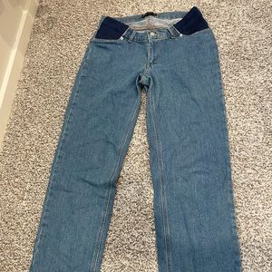 Maternity jeans. Only worn once.